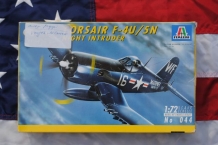 images/productimages/small/F-4U5N CORSAIR Night Intruder Italeri 044 voor.jpg